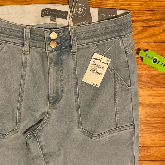 NEW WIT & WISDOM LIGHT DENIM HIGH RISE BOOT CUT JEANS NORDSTROM $88 SZ 10 - Picture 4 of 8